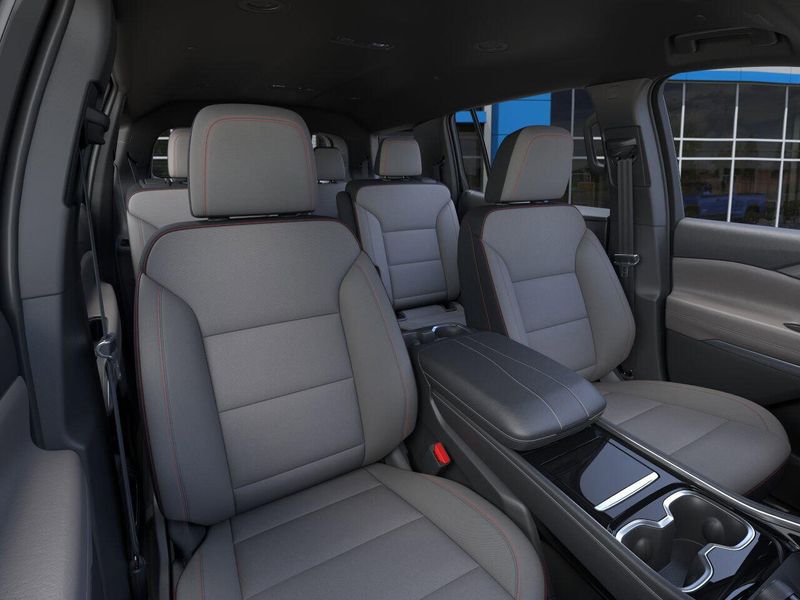New 2025 Chevrolet Traverse FWD LTImage 16