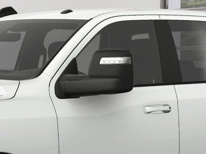 New 2024 RAM 2500 Big Horn Crew Cab 4x4 8