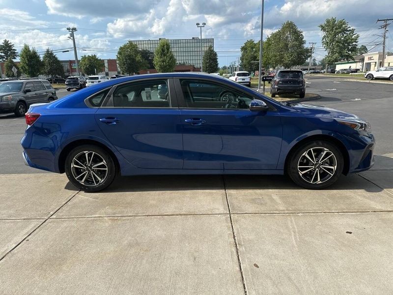 2023 Kia Forte LXSImage 4