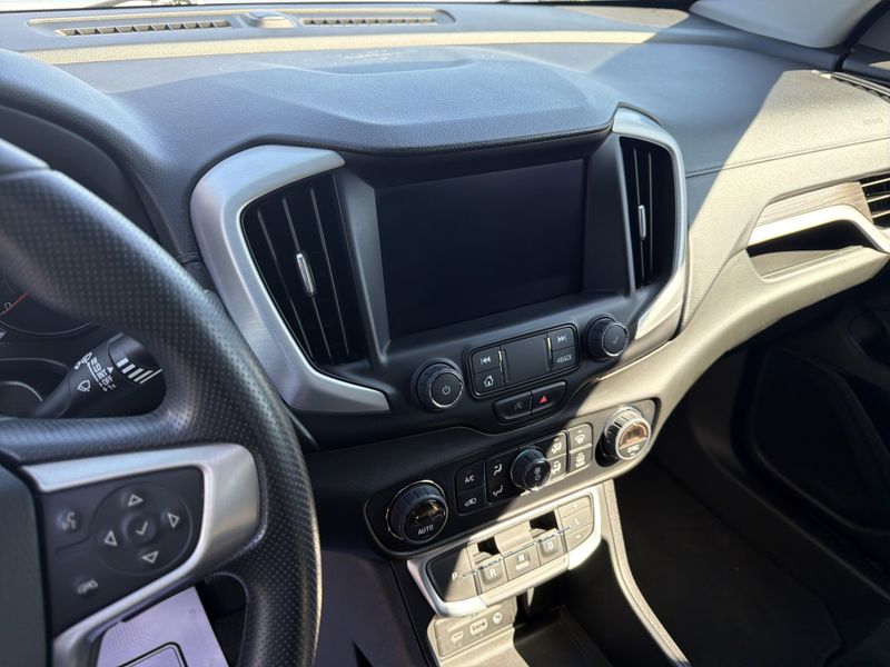 Used 2022 GMC Terrain SLEImage 26