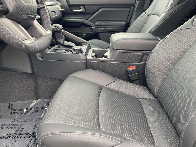 2025 Toyota Tacoma TRD Off RoadImage 14