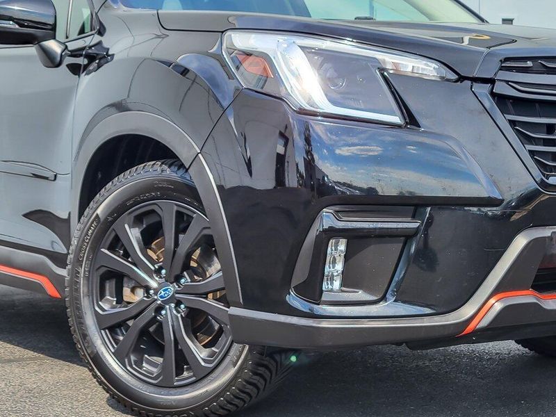 2022 Subaru Forester Sport photo 2