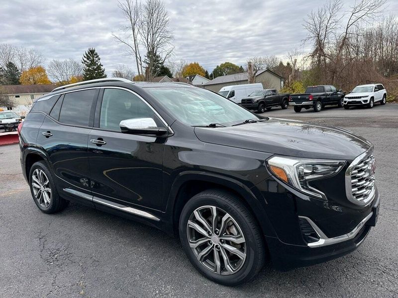 2019 GMC Terrain DenaliImage 1