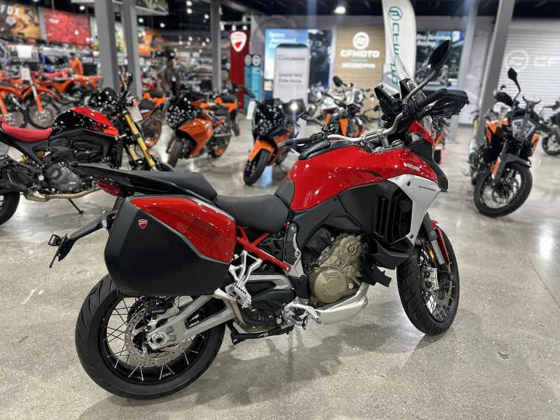 New 2024 Ducati MULTISTRADA V4 S TRAVEL & RADAR SPOKED WHEELS - DEMO Image 4
