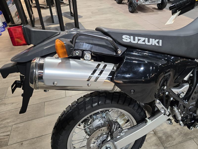 NEW 2026 SUZUKI DR 650S Image 16