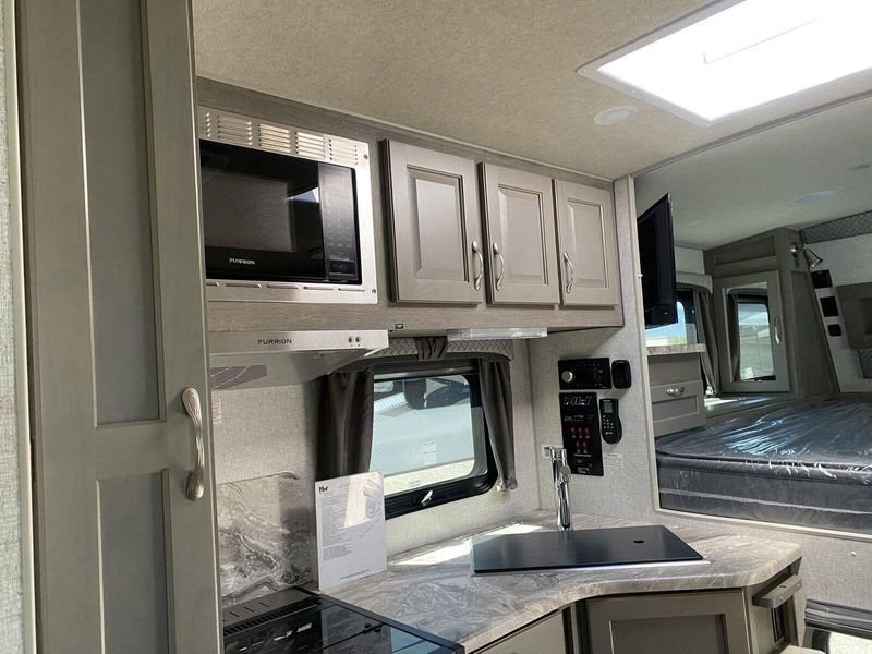 2024 ARCTIC FOX 1150 W/Gen Image 9