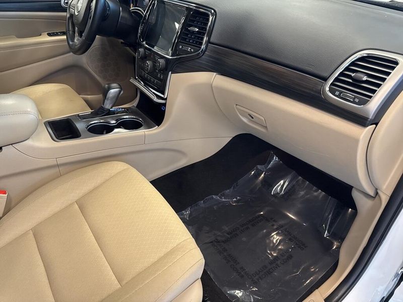 2022 Jeep Grand Cherokee WK Laredo E