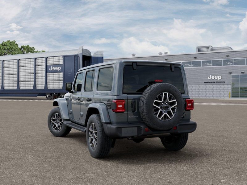 New 2026 Jeep Wrangler 4-door SaharaImage 3