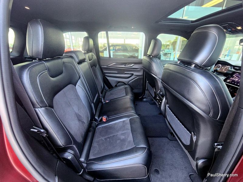 Used 2023 Jeep Grand Cherokee Altitude X