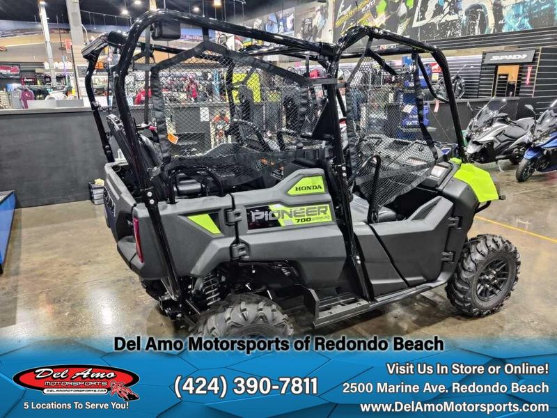 2024 Honda SXS700M4DLR  in a KRYPTON GREEN exterior color. Del Amo Motorsports of Redondo Beach (424) 304-1660 delamomotorsports.com 