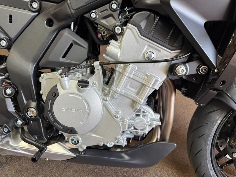 New 2026 CFMOTO 675NK Image 12