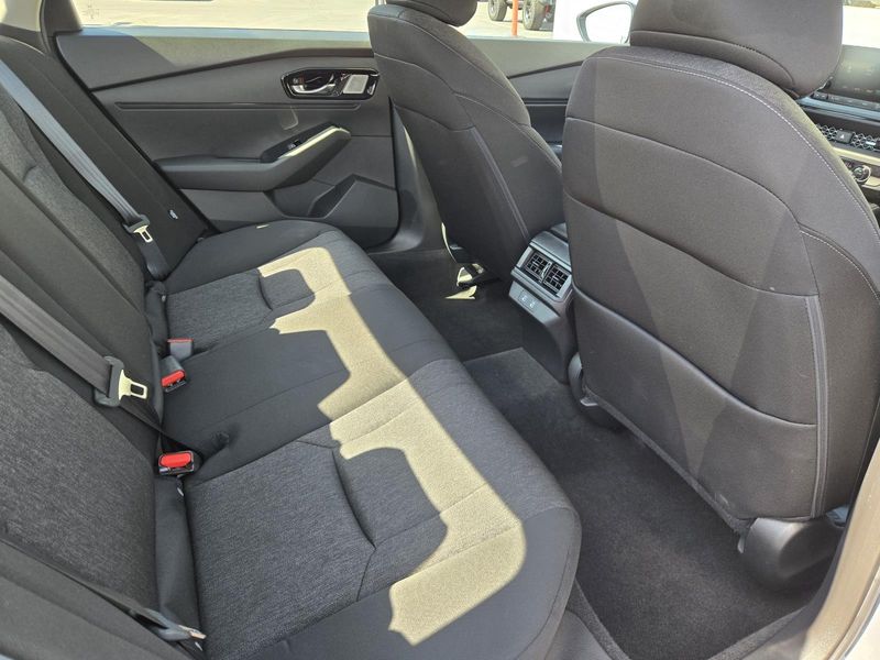 Used 2025 Honda Accord Sedan SE CVT
