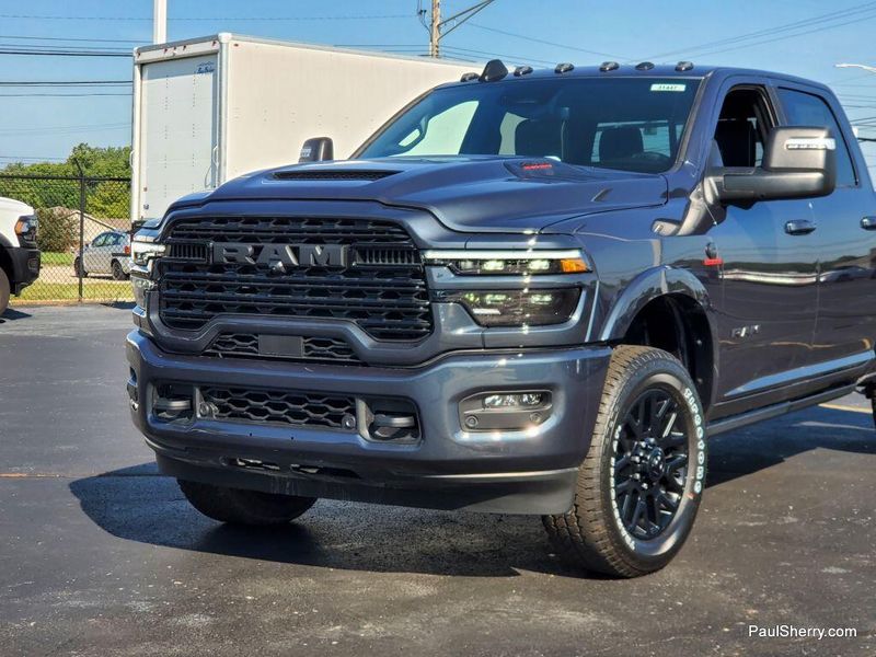 New 2025 RAM 2500 Limited Crew Cab 4x4 6