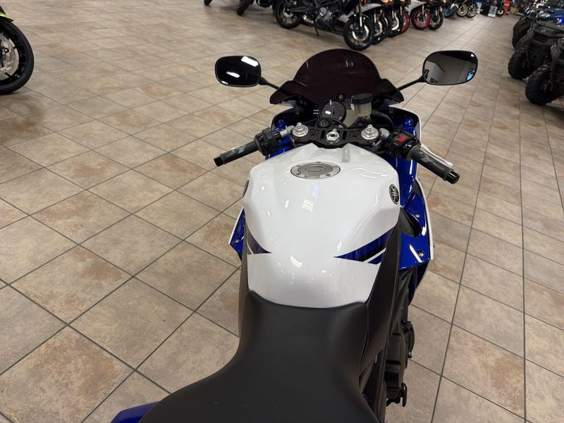 Used 2014 Yamaha YZF-R1 CA Image 25