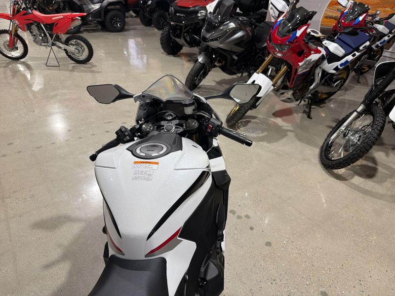 New 2026 Honda CBR1000RR Image 25