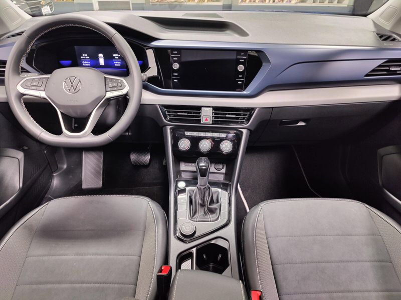 Used 2023 Volkswagen Taos SE AWD w/SunroofImage 17