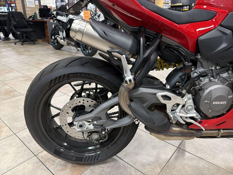 Used 2026 Ducati PANIGALE V2 Image 21