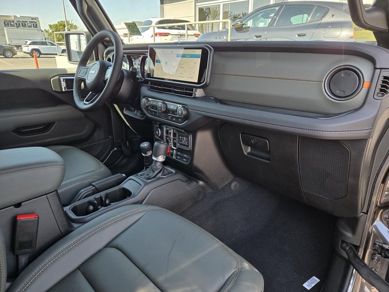 New 2026 Jeep Gladiator Mojave X 4x4