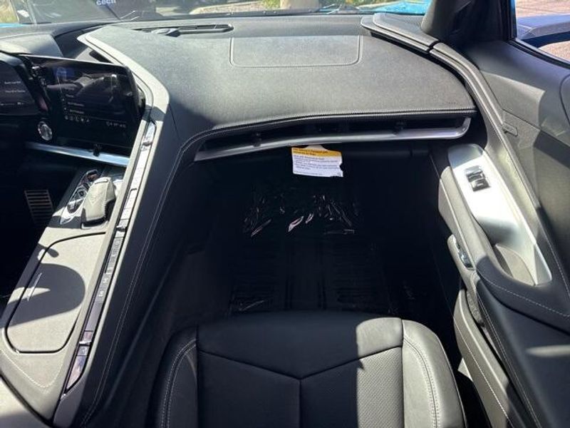 2021 Chevrolet Corvette Stingray 1LT photo 13