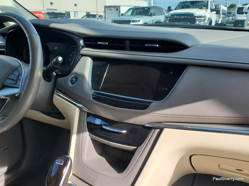 Used 2021 Cadillac XT5 Premium Luxury AWD