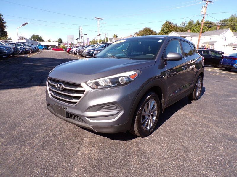 Used 2018 Hyundai Tucson SE