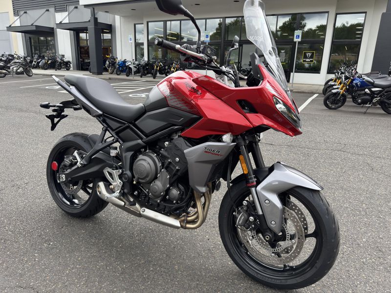 2024 Triumph Tiger Sport 660 - KOROSI RED 