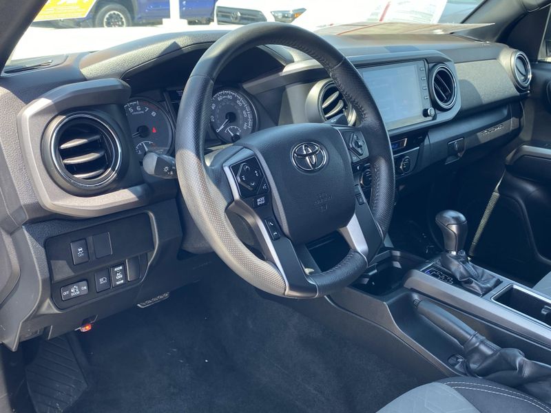 Used 2022 Toyota Tacoma TRD Off-RoadImage 14