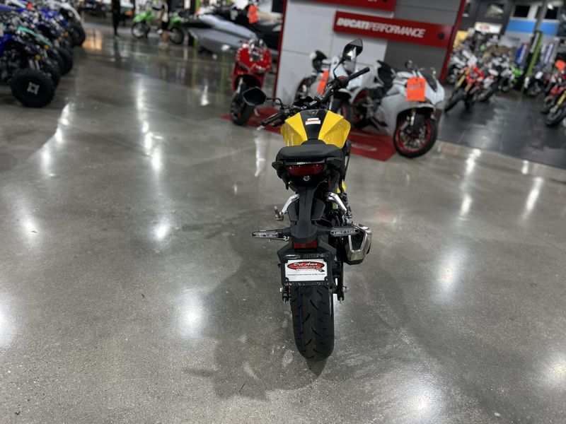 New 2025 Honda CB300R ABS Image 2
