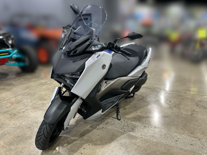 Used 2023 Yamaha Xmax Image 17