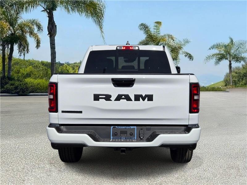 New 2026 RAM 1500 Big Horn Crew Cab 4x2 5'7' Box