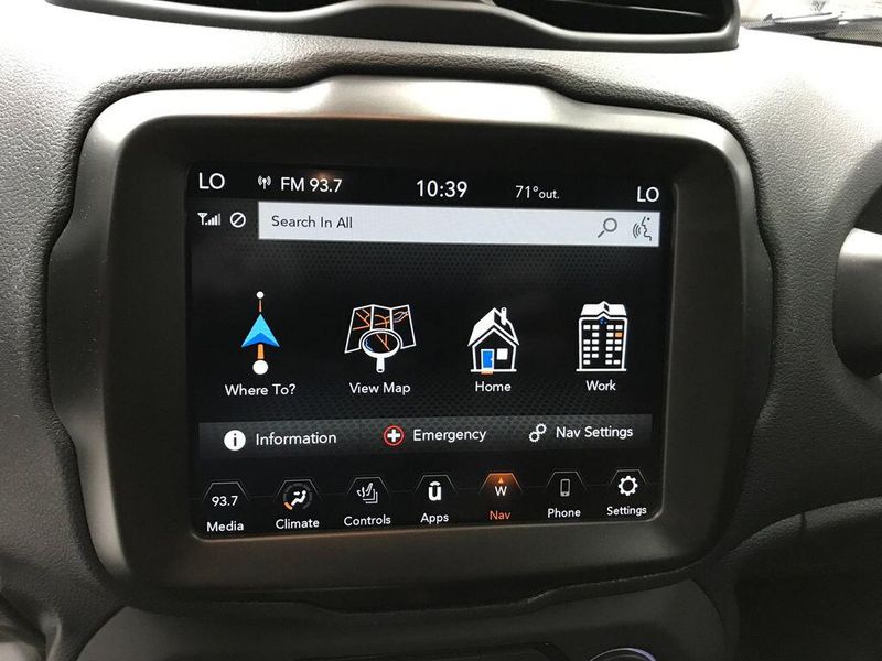 Used 2023 Jeep Renegade LatitudeImage 14