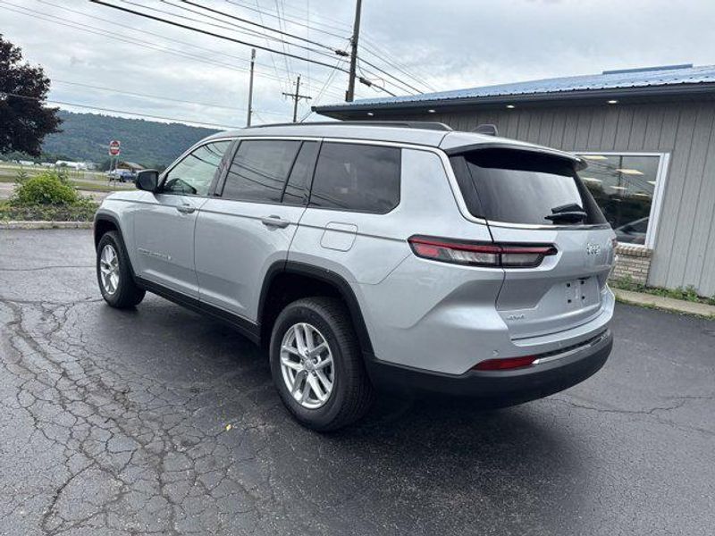 New 2025 Jeep Grand Cherokee L Laredo X 4x4Image 8