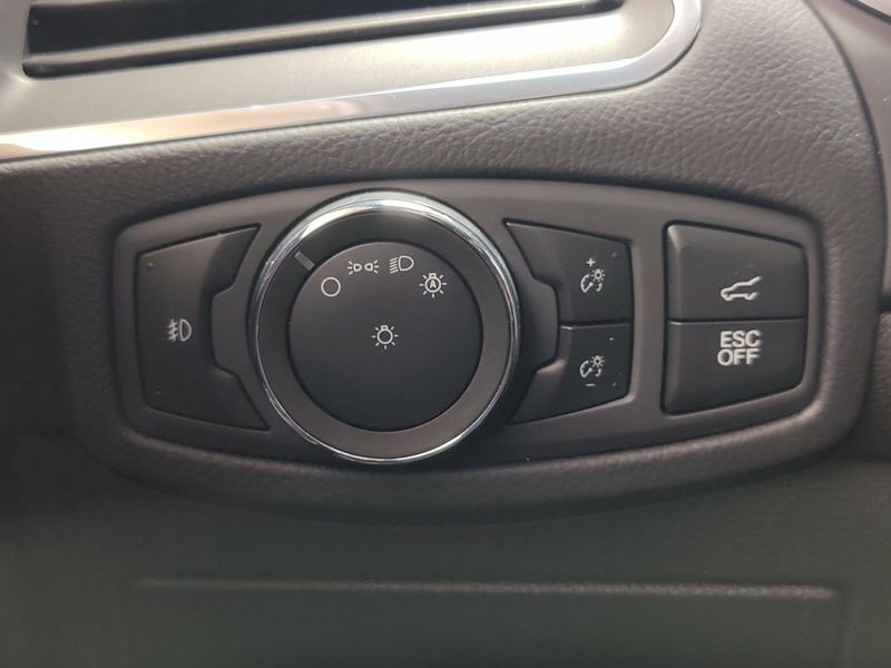 Used 2020 Ford Edge ST AWDImage 29