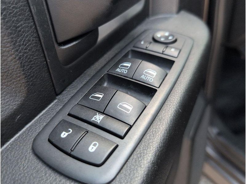 2019 RAM 1500 Classic TradesmanImage 13