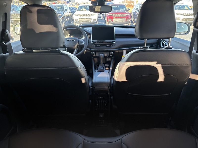 New 2026 Jeep Compass Latitude Altitude 4x4Image 11