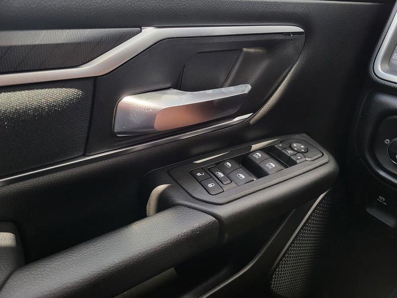 2025 RAM 1500 Lone Star Crew Cab 4x4 5