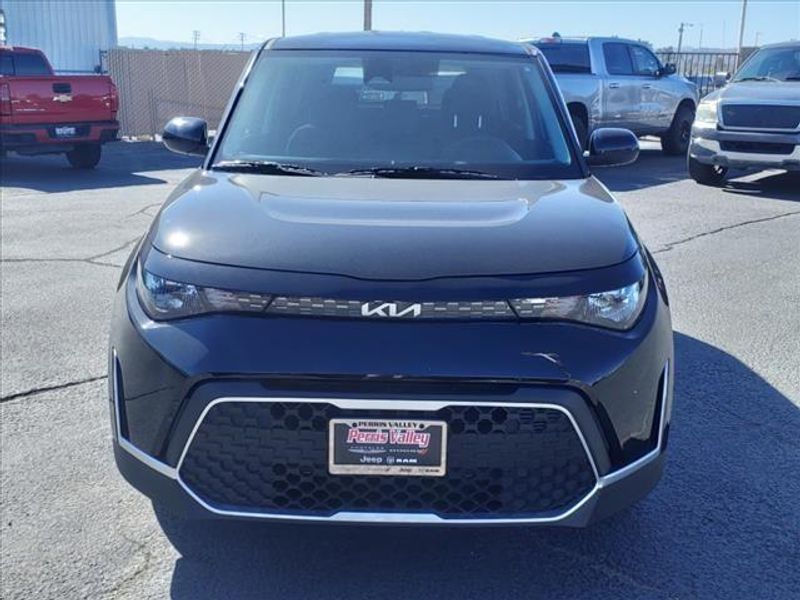 2025 Kia Soul LXImage 2