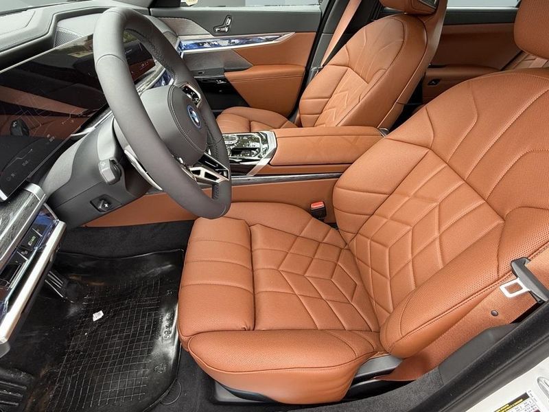 2025 BMW i7 eDrive50Image 19