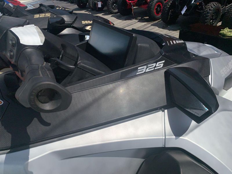 New 2025 Sea-Doo GTX LIMITED 325 (SOUND SYSTEM) Image 17