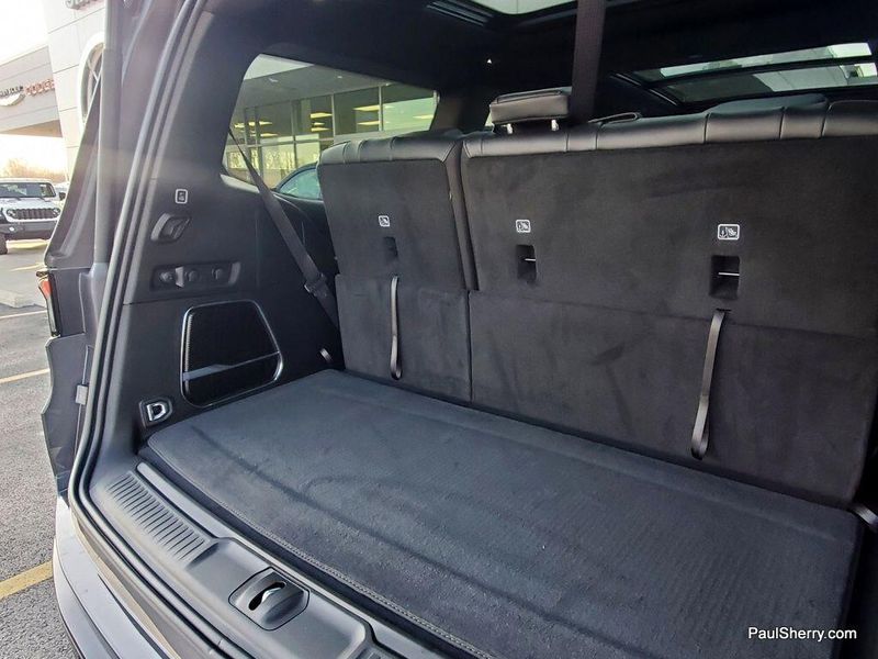 2025 Jeep Wagoneer Carbide 4x4Image 18