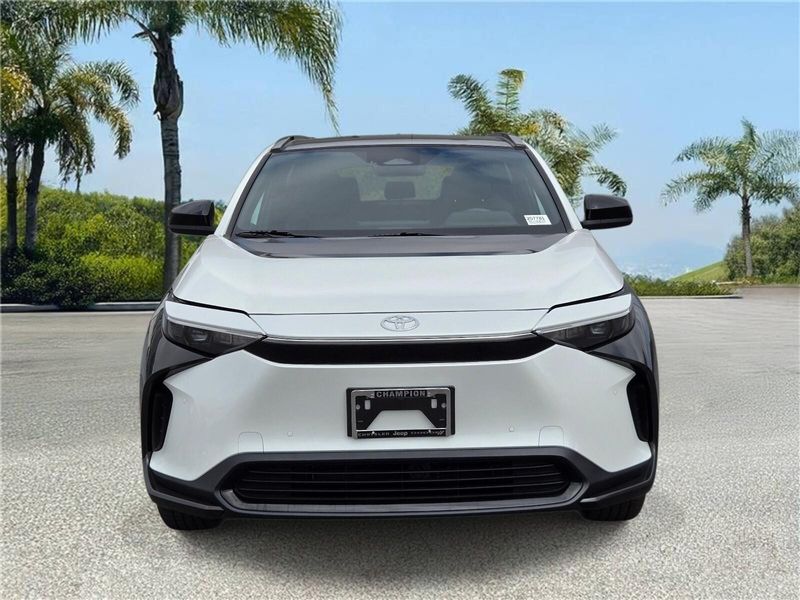 Used 2025 Toyota bZ4X XLE FWD (Natl)