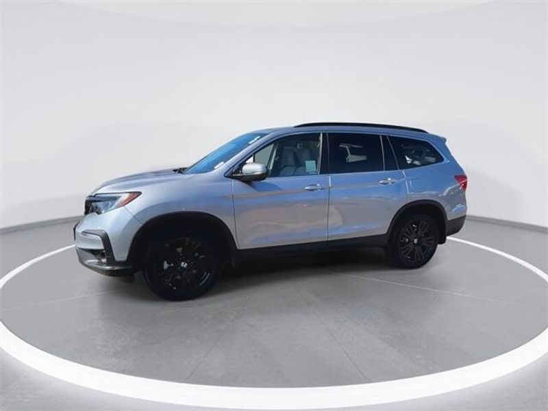 2022 Honda Pilot Special Edition photo 3
