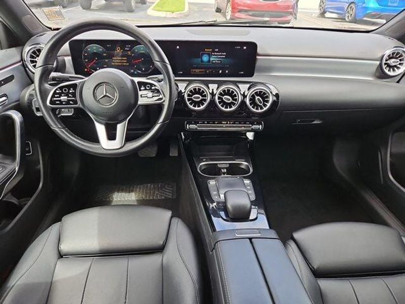 2021 Mercedes Benz A 220 4MATIC photo 13