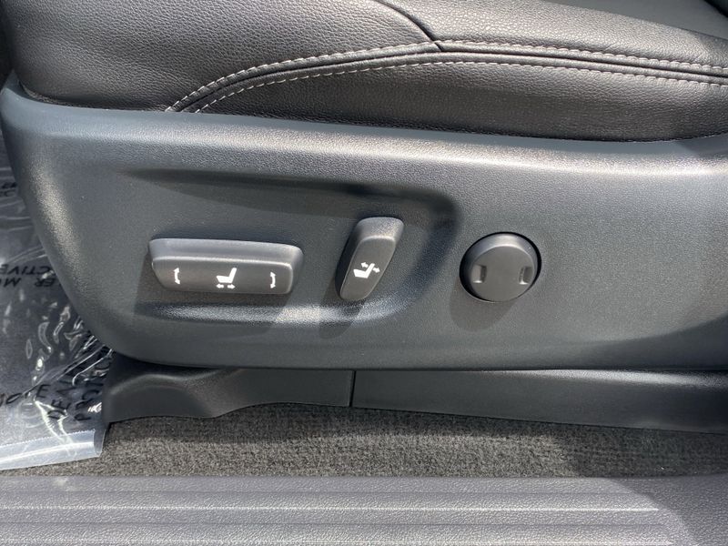 Used 2022 Toyota 4Runner SR5 PremiumImage 19