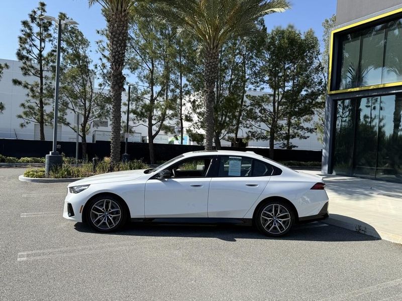 2024 BMW i5 M60Image 9