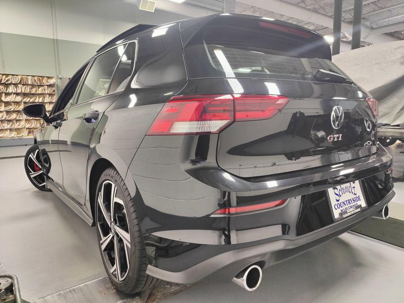 Used 2024 Volkswagen Golf GTI SE w/SunroofImage 12