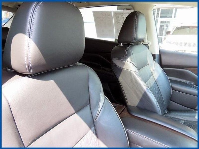2019 Nissan Murano PlatinumImage 9