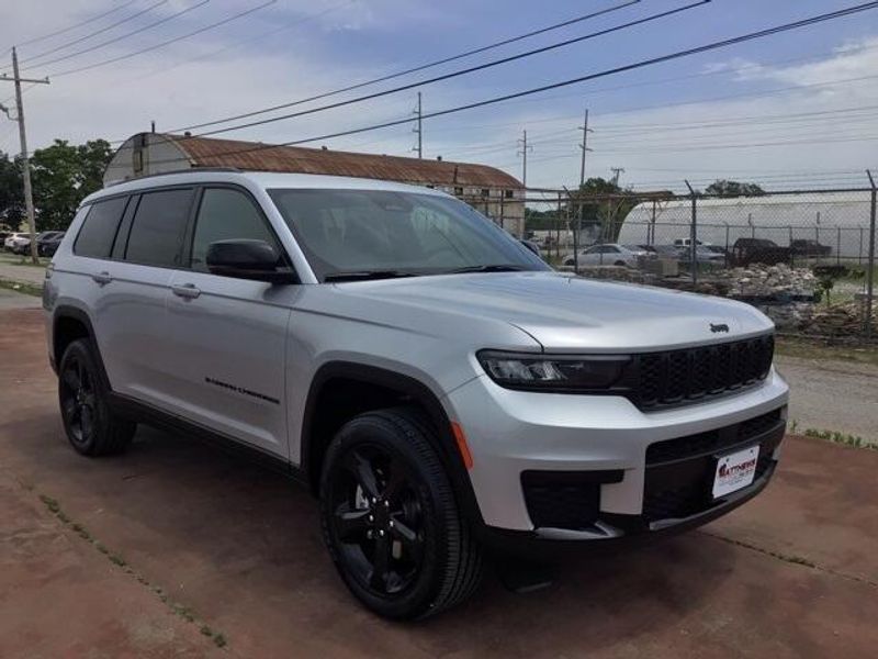 2025 Jeep Grand Cherokee L Altitude 4x2Image 8