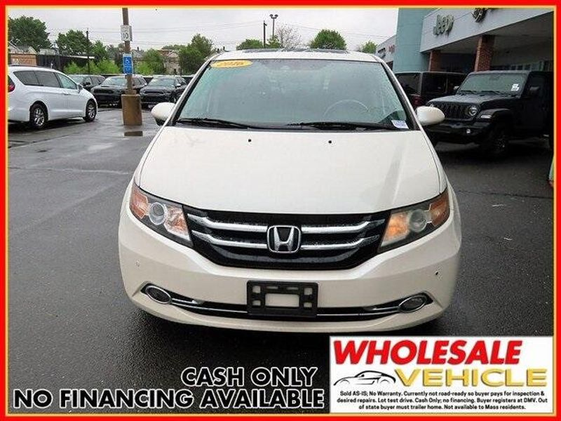 2016 Honda Odyssey Touring EliteImage 3