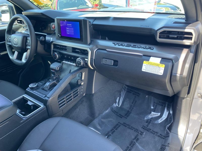 Used 2025 Toyota Tacoma TRD SportImage 9
